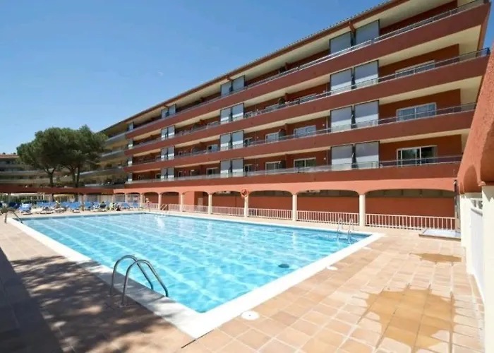 Con Piscina Y Muy Luminoso Appartamento